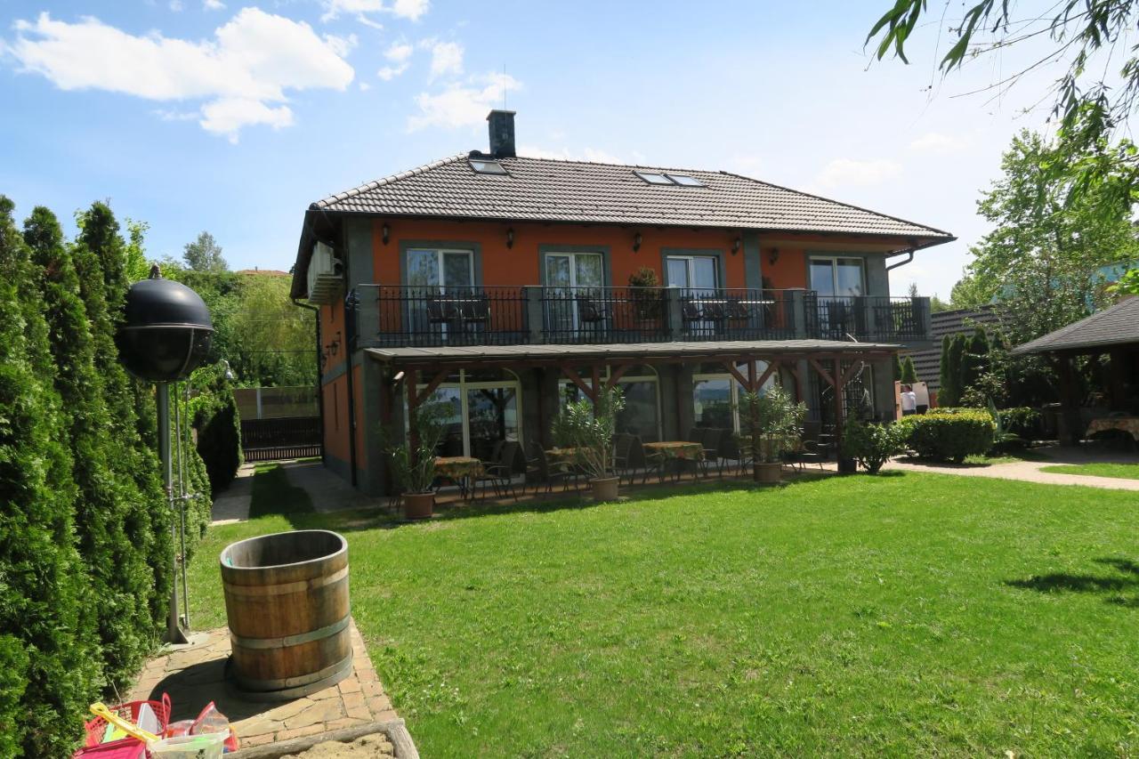 Granit Villa Балатонсарсо Экстерьер фото